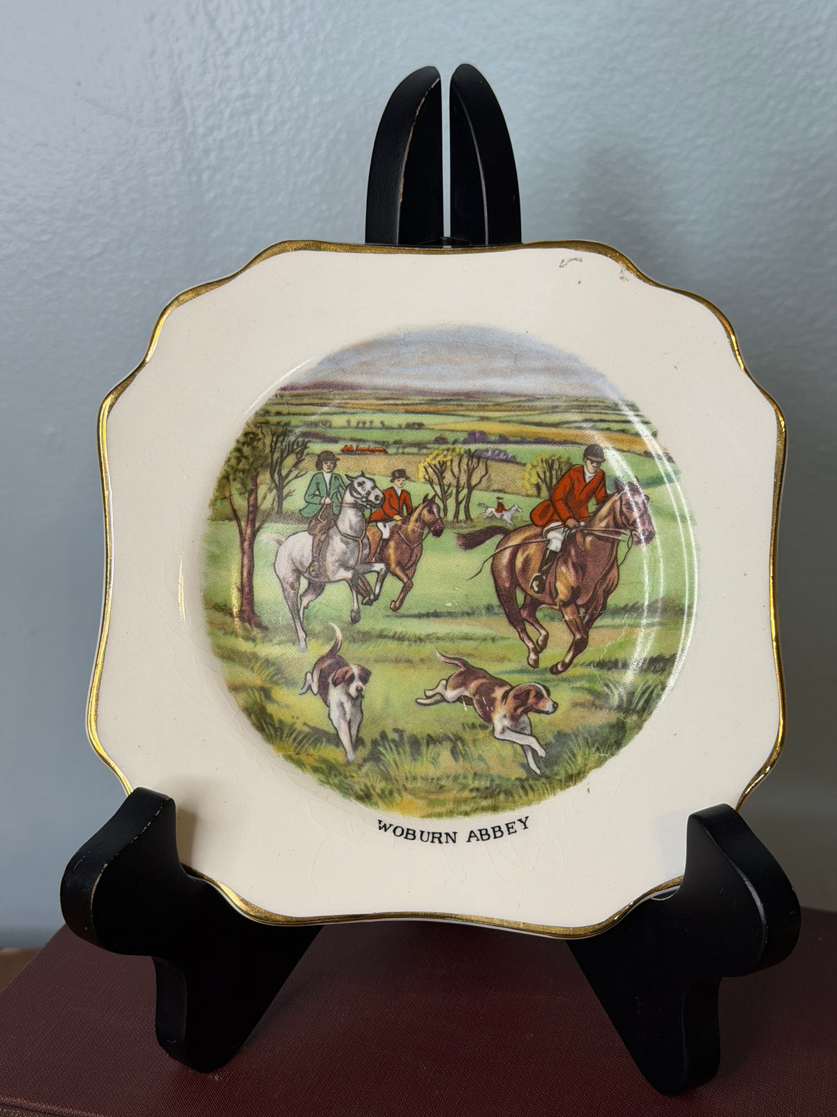 Vintage Ray’s Pottery Woburn Abbey Fox Hunting Plate
