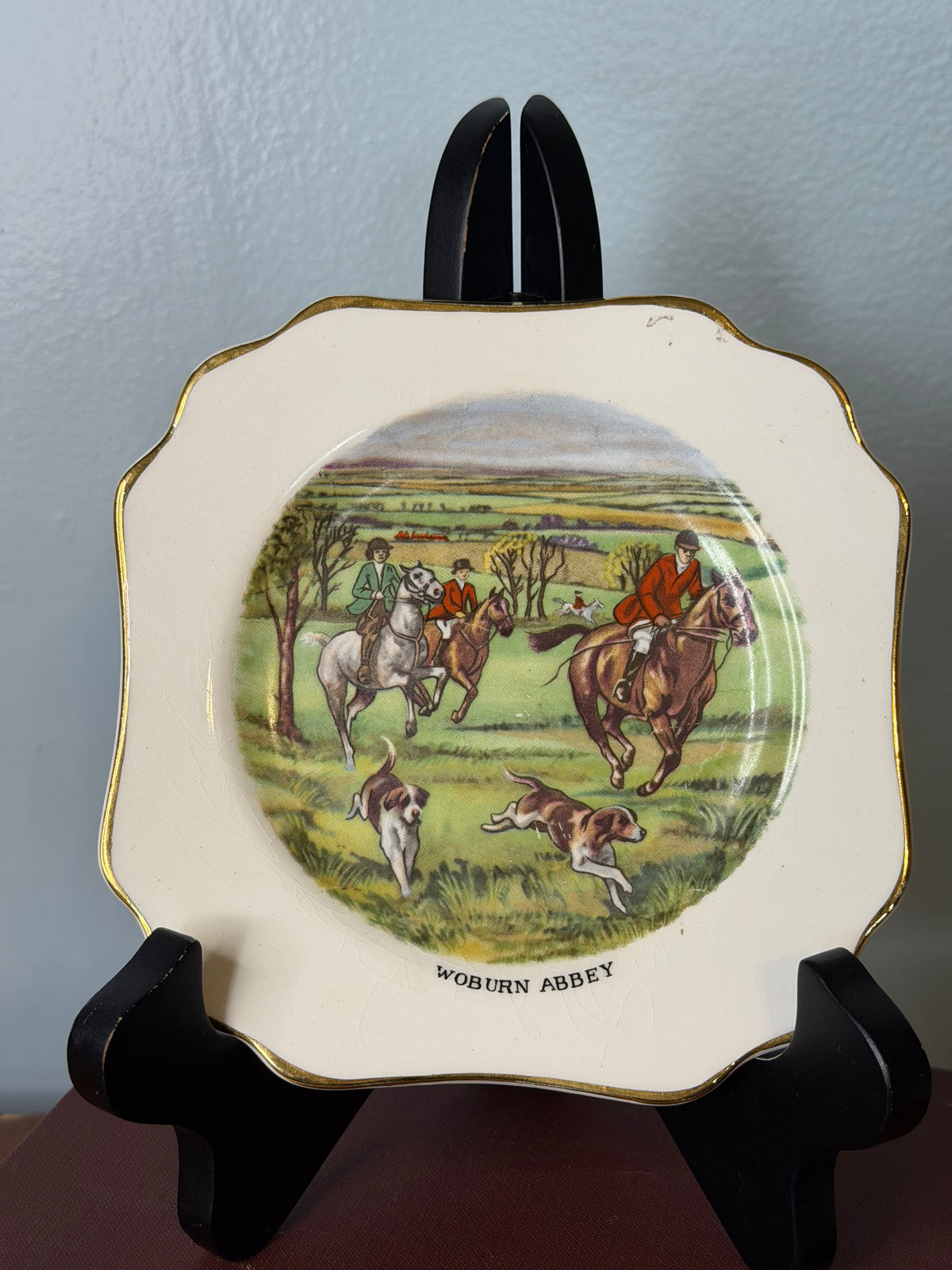 Vintage Ray’s Pottery Woburn Abbey Fox Hunting Plate