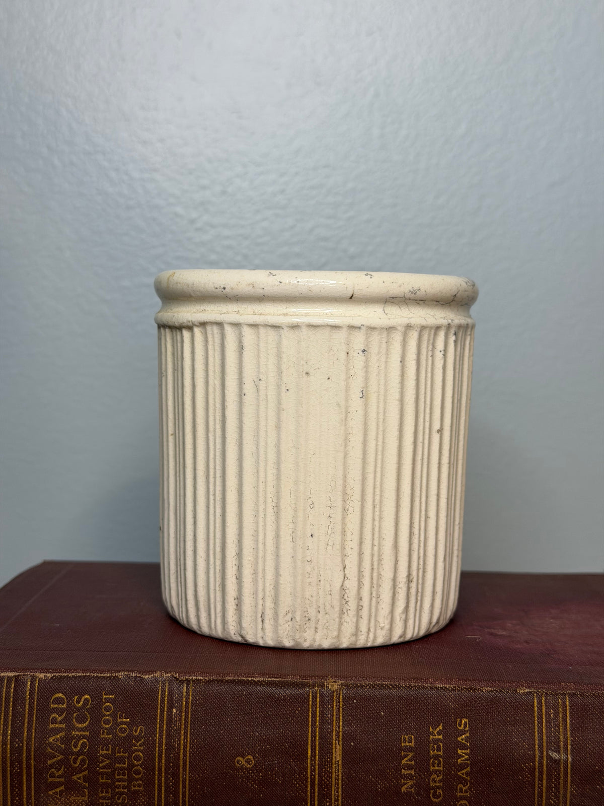 Victorian Cream Stoneware Ribbed Pottery Crock